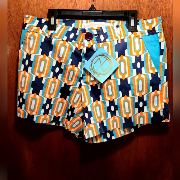 Tracy Negoshian NWT Geo block luxury walking shorts sz6 - Picture 2 of 14